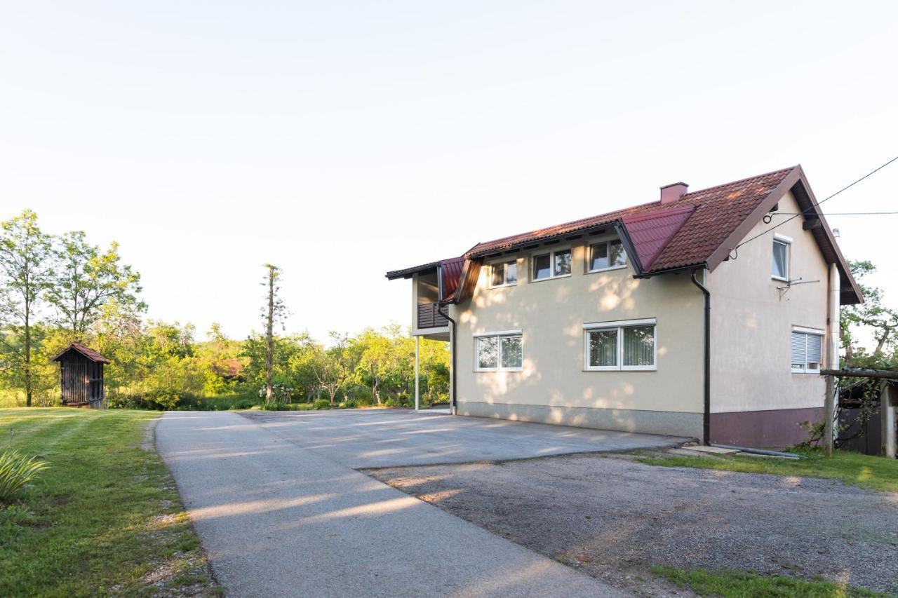 Apartman Medved Slunj Exterior photo