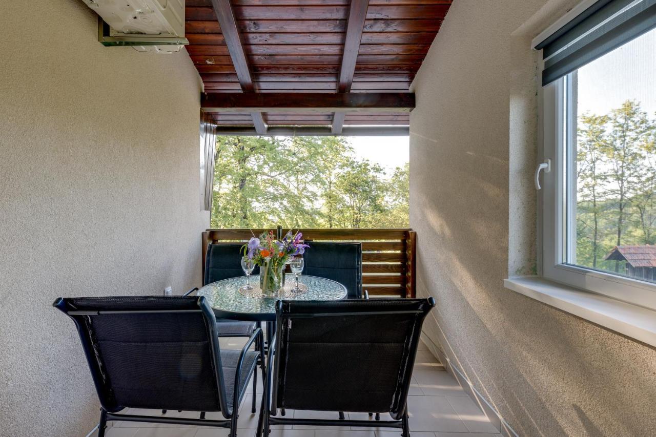 Apartman Medved Slunj Exterior photo